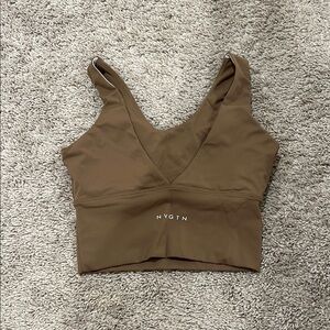 NVGTN Tan V-Neck Sports Bra